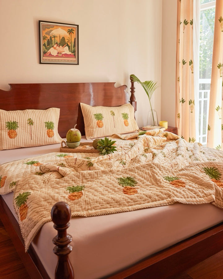 Coastal Botanique Quilt and Bedsheet Set