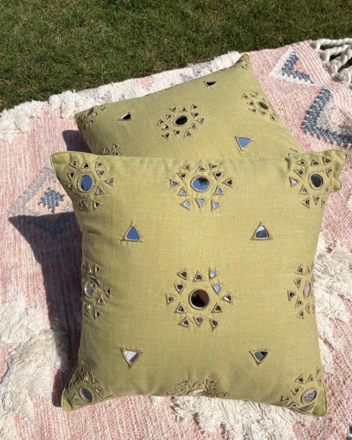 Imarti - Rabari Mirror-work cushions Green - Rihaa